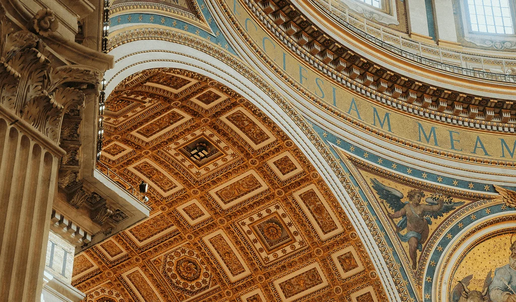 Blick in das Pantheon in Rom mit seiner berühmten Kuppelöffnung