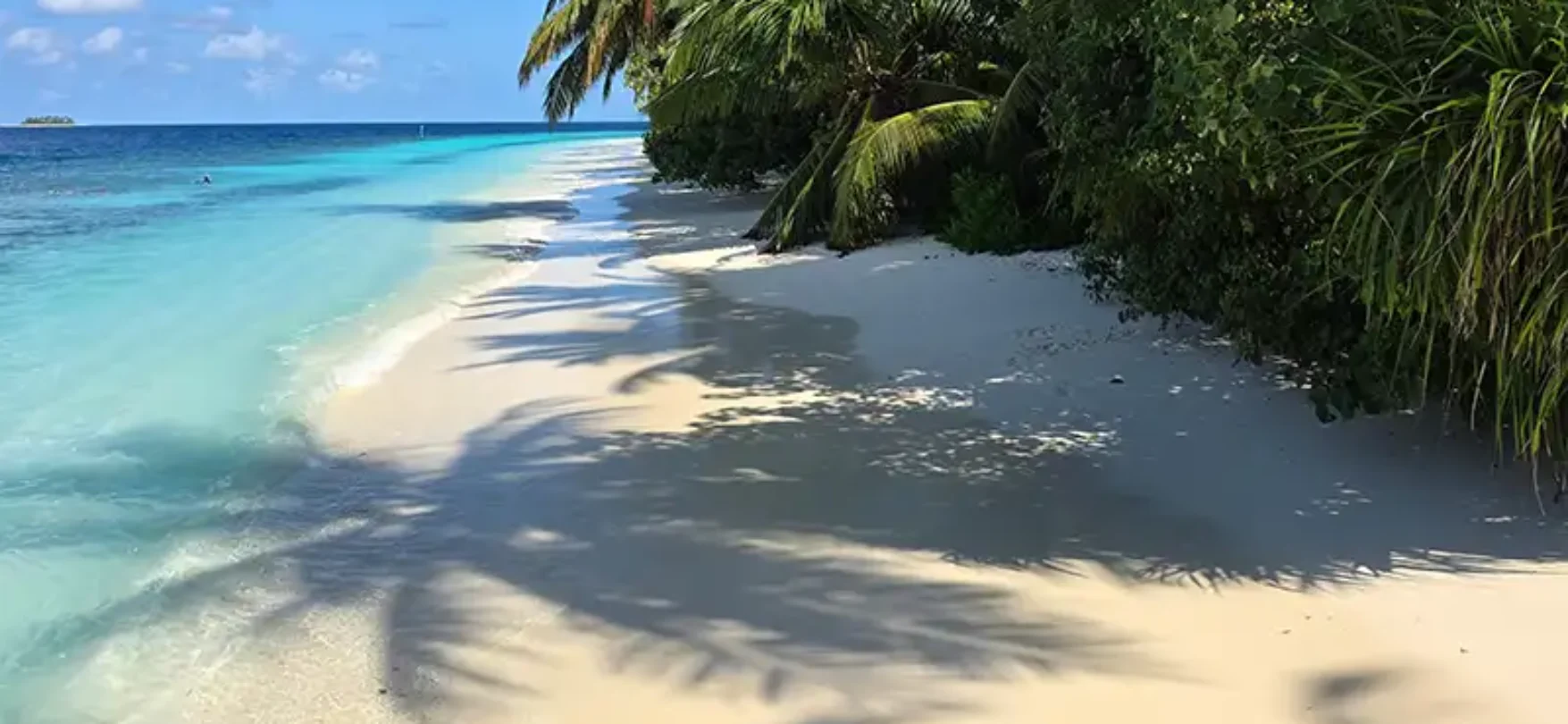 Traumstrand beim Robinson Maldives auf den Malediven – Reisebericht Robinson Maldives Malediven